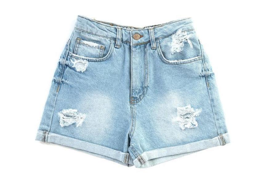 Short da donna in denim con effetto angosciante