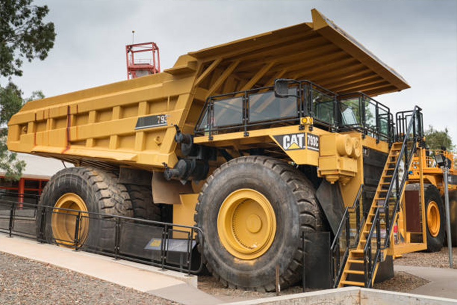 Самосвал Caterpillar 793C