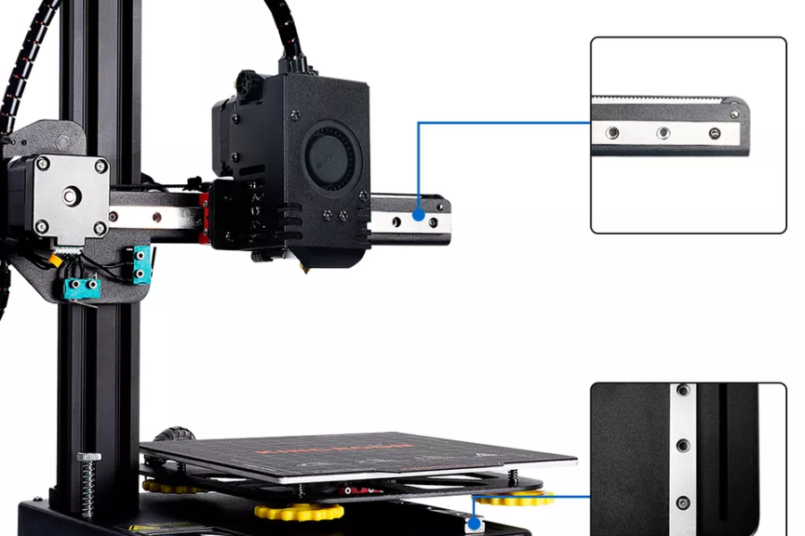 Pencetak 3D berkecepatan tinggi dengan latar belakang putih